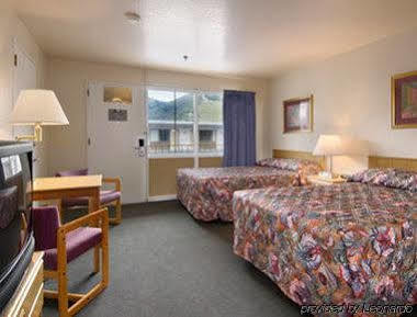 Days Inn Missoula University Exteriör bild